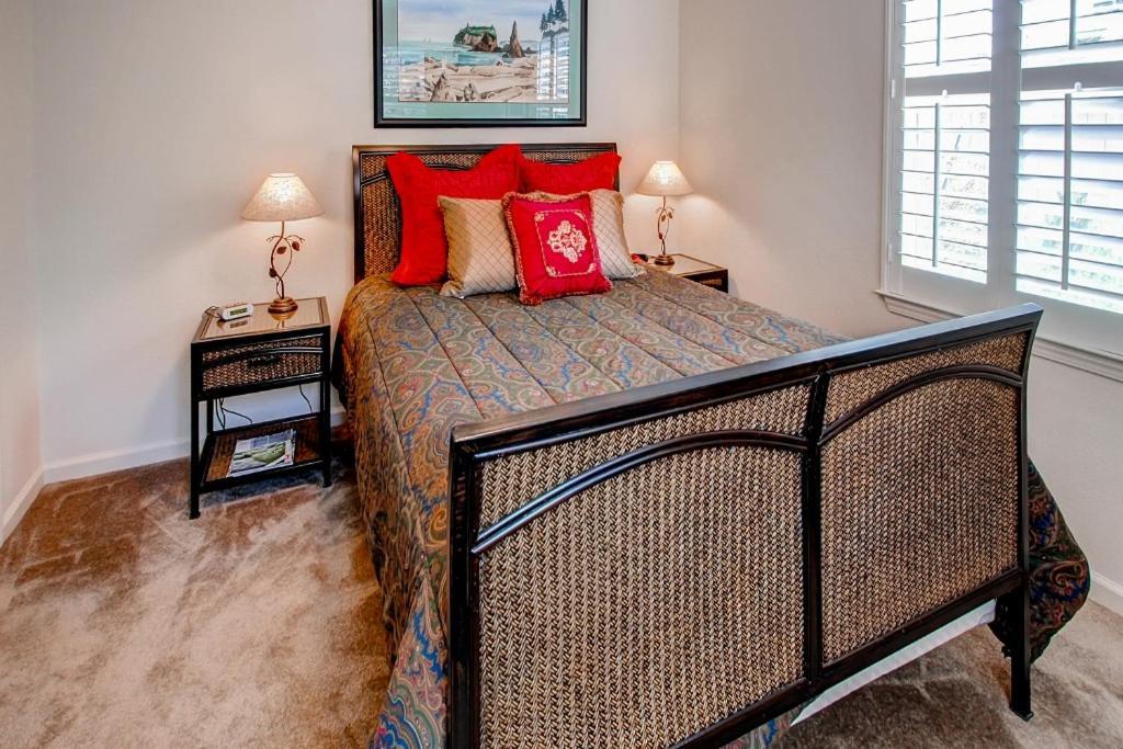 Serene Bungalow-Style Home In Point Reyes Station! Экстерьер фото